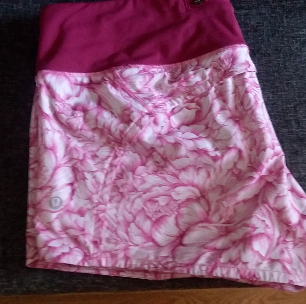 Lululemon Run Times shorts